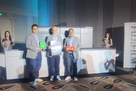 Astragraphia Luncurkan Fujifilm Revoria Press™™ PC2120 dilengkapi CMYK plus Dua Warna Spesial, Pink dan Hijau
